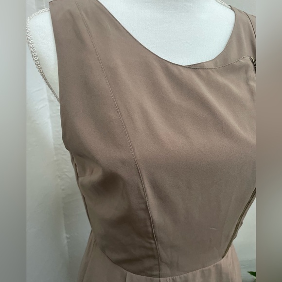 Backless Mini‎ Dress - Picture 4 of 5